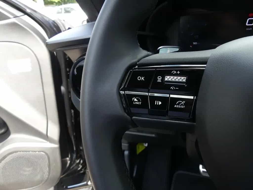 Alfa Romeo Junior IBRIDA Q4 1.2 VGT 145PS DCT6 SPORT SABELT 09/2025-photo-19