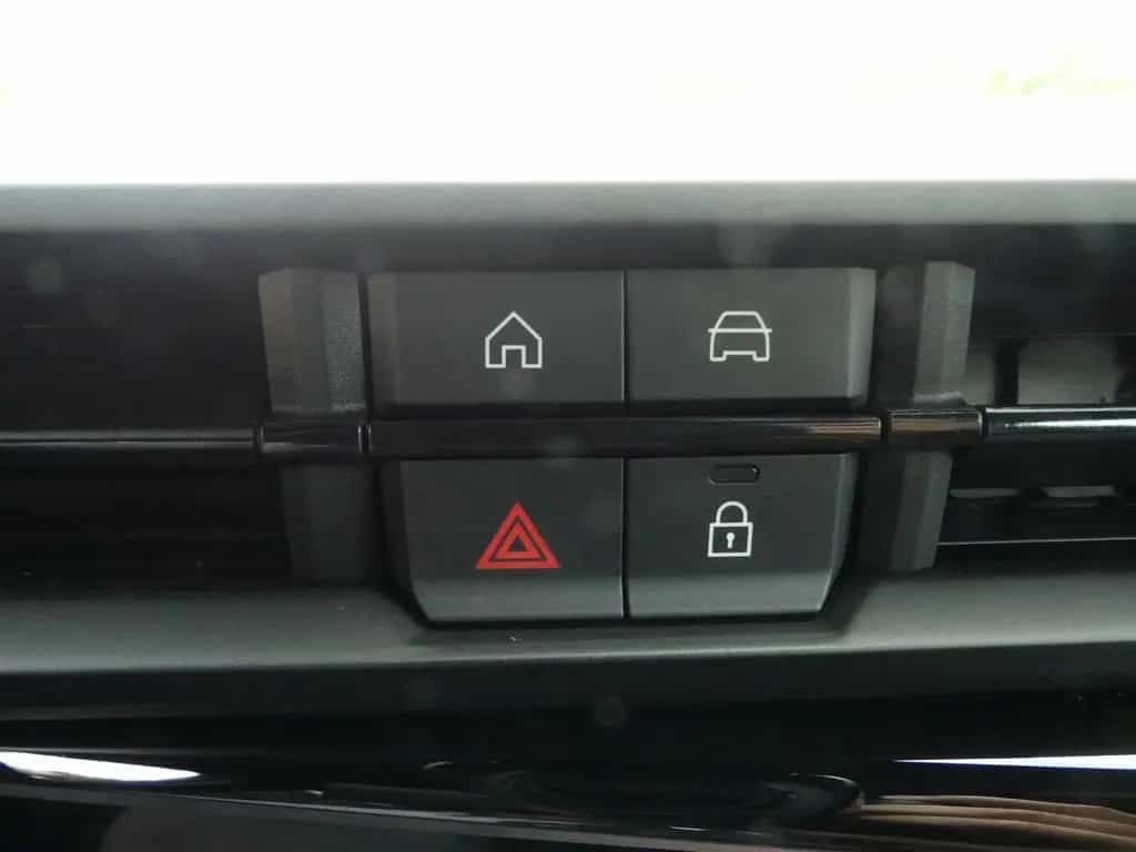 Alfa Romeo Junior IBRIDA Q4 1.2 VGT 145PS DCT6 SPORT SABELT 09/2025-photo-26