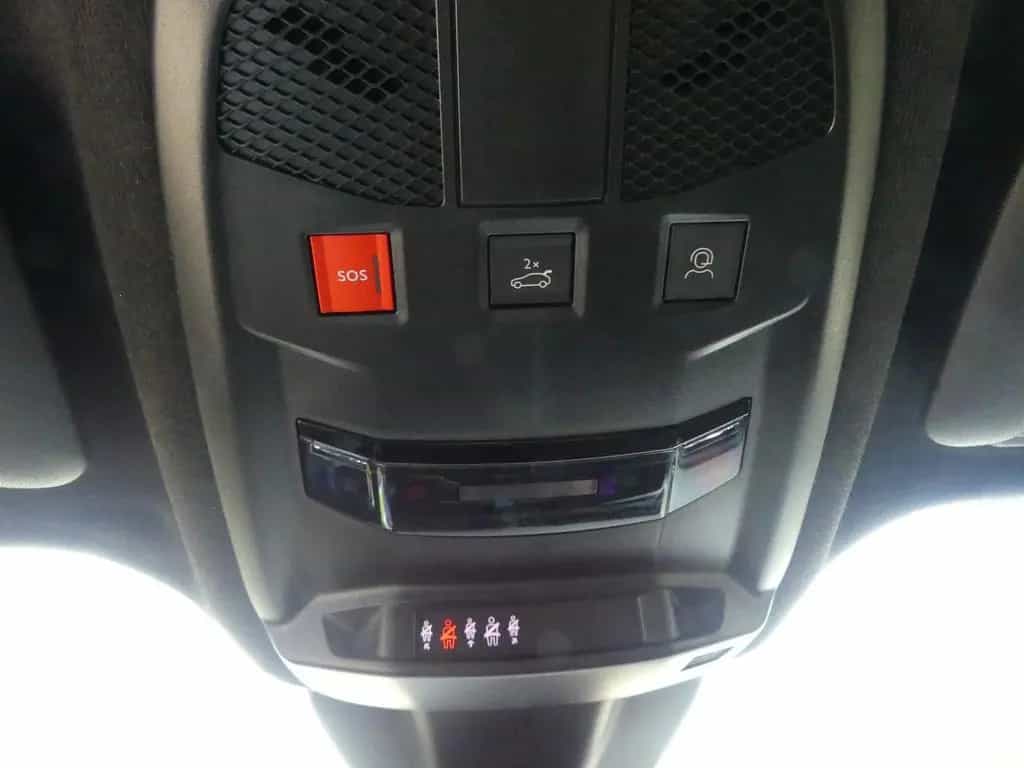 Alfa Romeo Junior IBRIDA Q4 1.2 VGT 145PS DCT6 SPORT SABELT 09/2025-photo-27