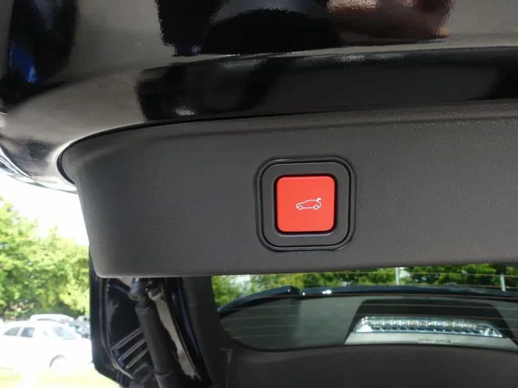 Alfa Romeo Junior IBRIDA Q4 1.2 VGT 145PS DCT6 SPORT SABELT 09/2025-photo-36