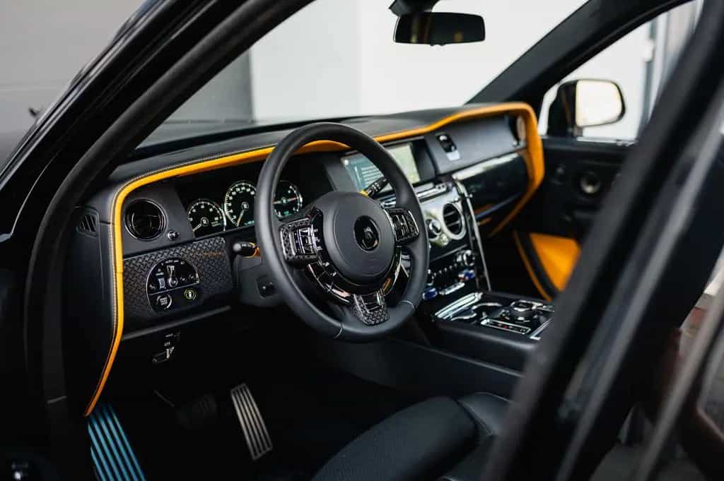 Rolls-Royce Cullinan - Black Badge 09/2023-photo-11