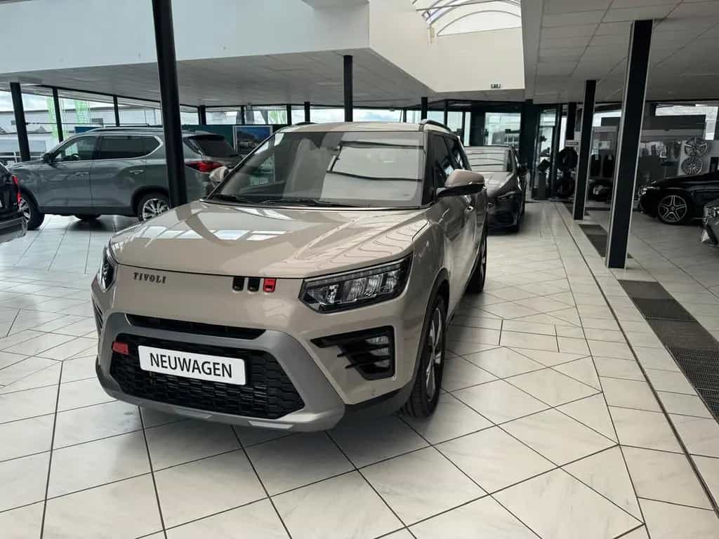 KGM Tivoli 1.5 Lux 6AT 2WD null-photo-0