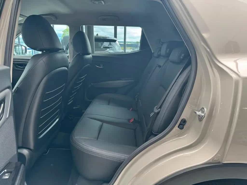 KGM Tivoli 1.5 Lux 6AT 2WD null-photo-13