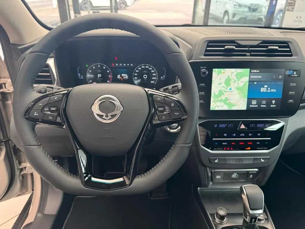 KGM Tivoli 1.5 Lux 6AT 2WD null-photo-7