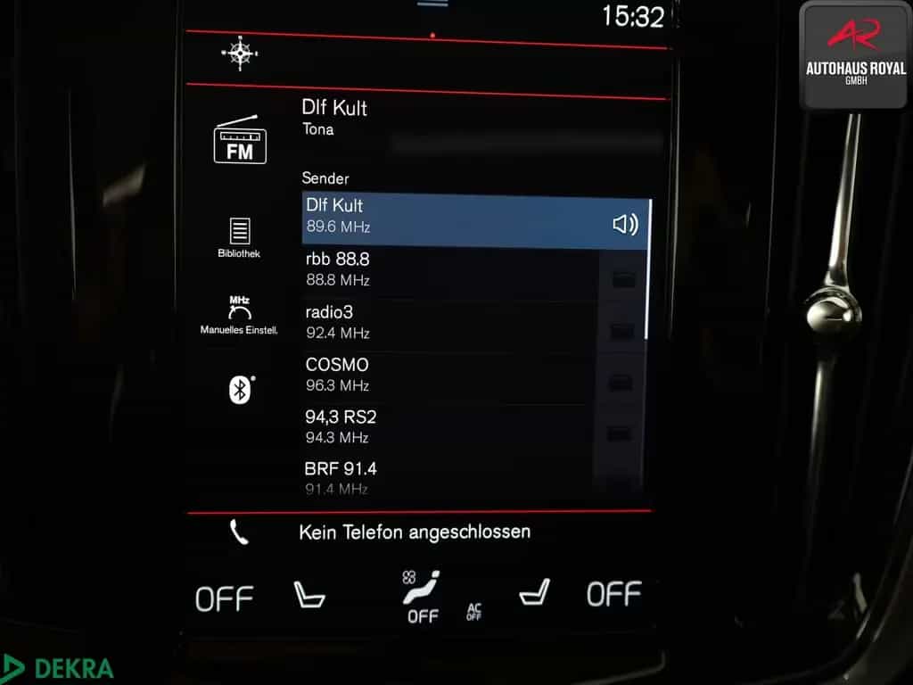 Volvo V90 Cross Country D5 AWD PANO,HEADUP,360GRAD,21Z 11/2019-photo-23