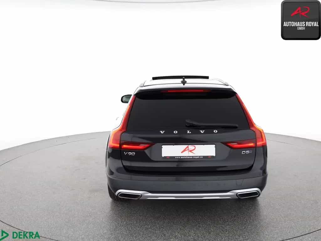 Volvo V90 Cross Country D5 AWD PANO,HEADUP,360GRAD,21Z 11/2019-photo-3