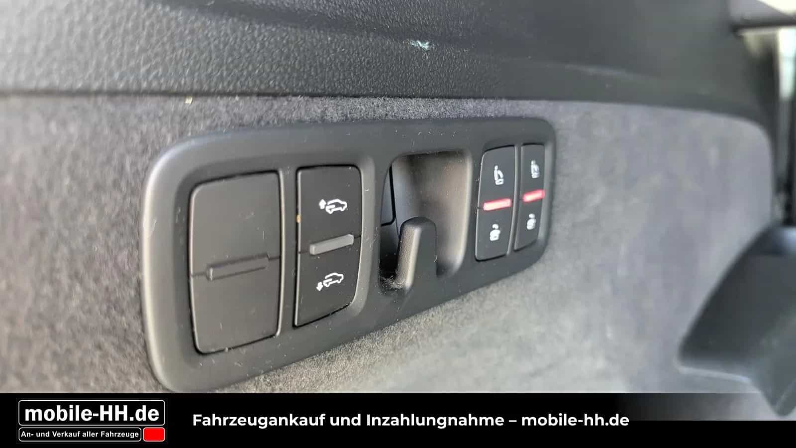Audi Q7 02/2017-photo-26