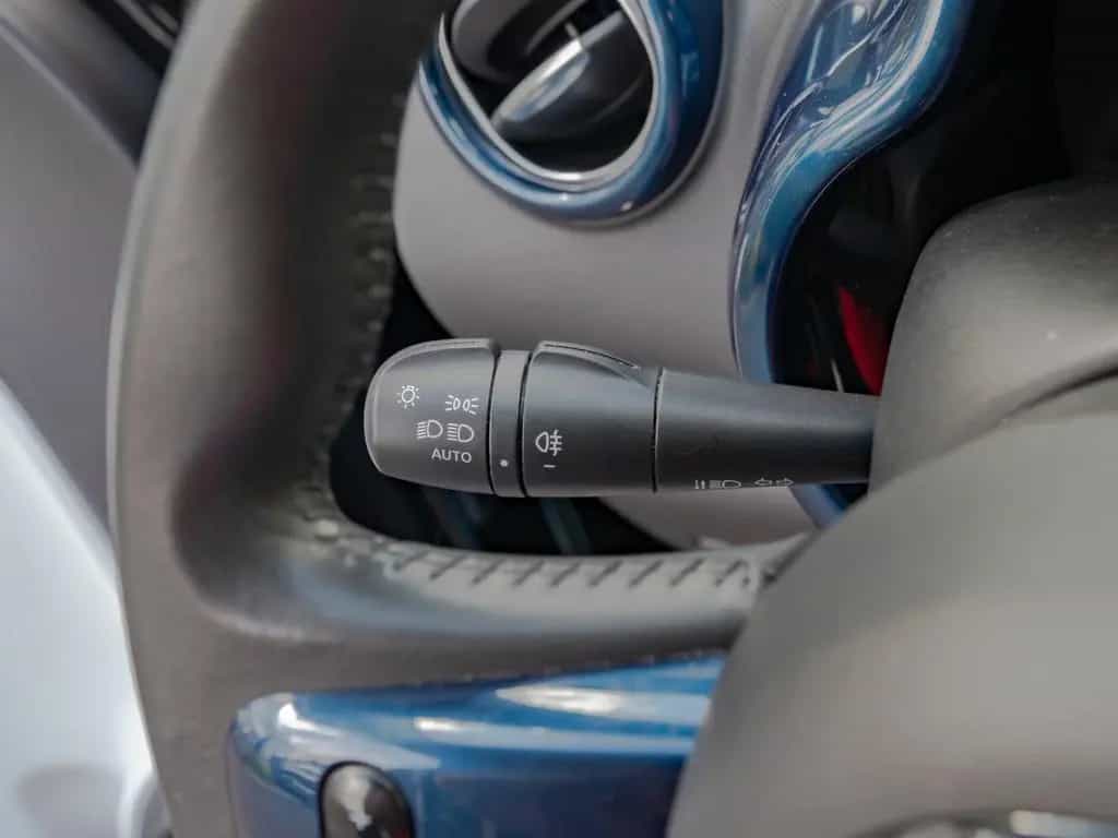 Renault Twingo TCe 90 Signature PDC SHZ KAMERA FACEL. 09/2020-photo-12