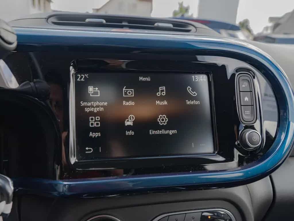 Renault Twingo TCe 90 Signature PDC SHZ KAMERA FACEL. 09/2020-photo-18