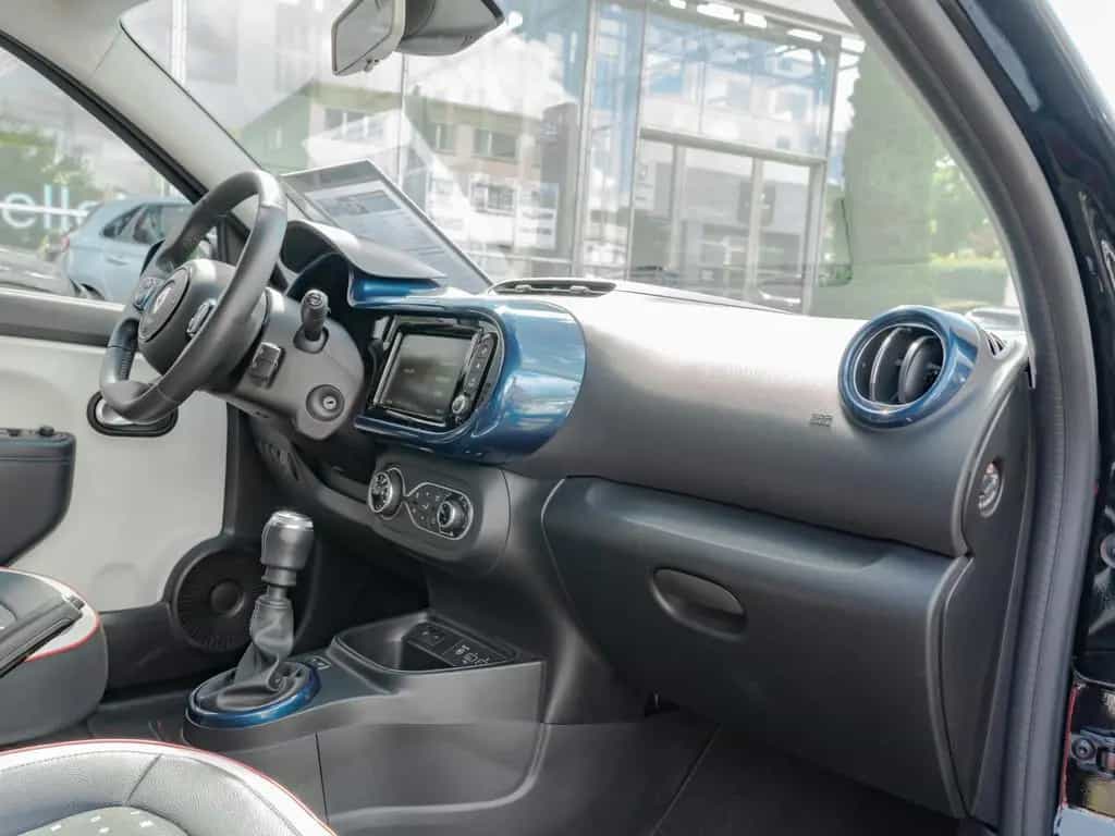 Renault Twingo TCe 90 Signature PDC SHZ KAMERA FACEL. 09/2020-photo-7
