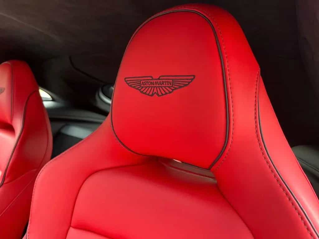Aston Martin V8 Vantage ASTON MARTIN Vantage Coupe 4.0 V8 auto 06/2024-photo-4