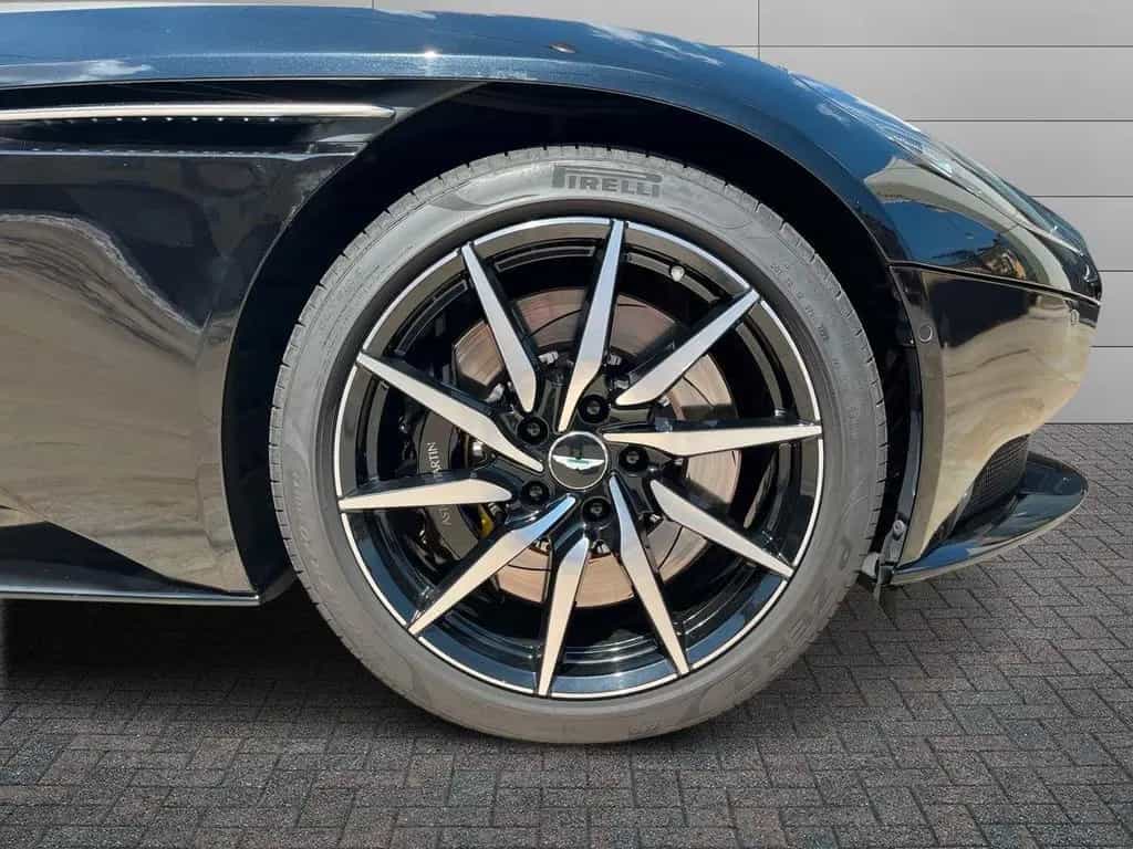 Aston Martin V8 Vantage ASTON MARTIN DB11 Coupe 4.0 V8 auto 09/2020-photo-3