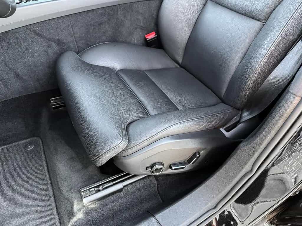 Volvo XC60 Plus Dark 2WD B4 Diesel EU6d Digitales Cock 08/2023-photo-13