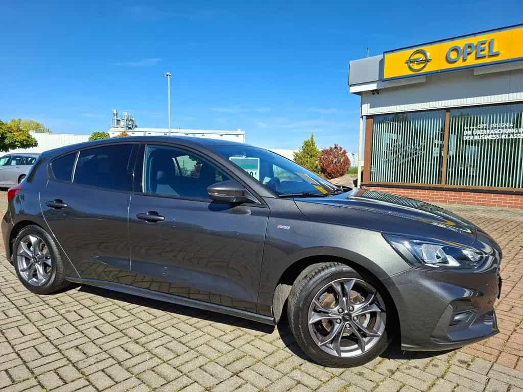 Ford Focus Lim. ST-Line+KLIMAAUTO+NAVI+FSHZ+SHZ+AHK+ 09/2018-photo-0
