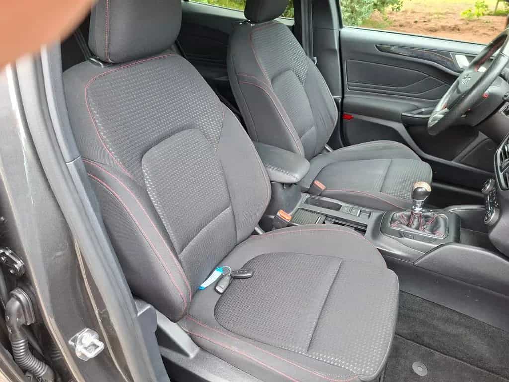 Ford Focus Lim. ST-Line+KLIMAAUTO+NAVI+FSHZ+SHZ+AHK+ 09/2018-photo-13