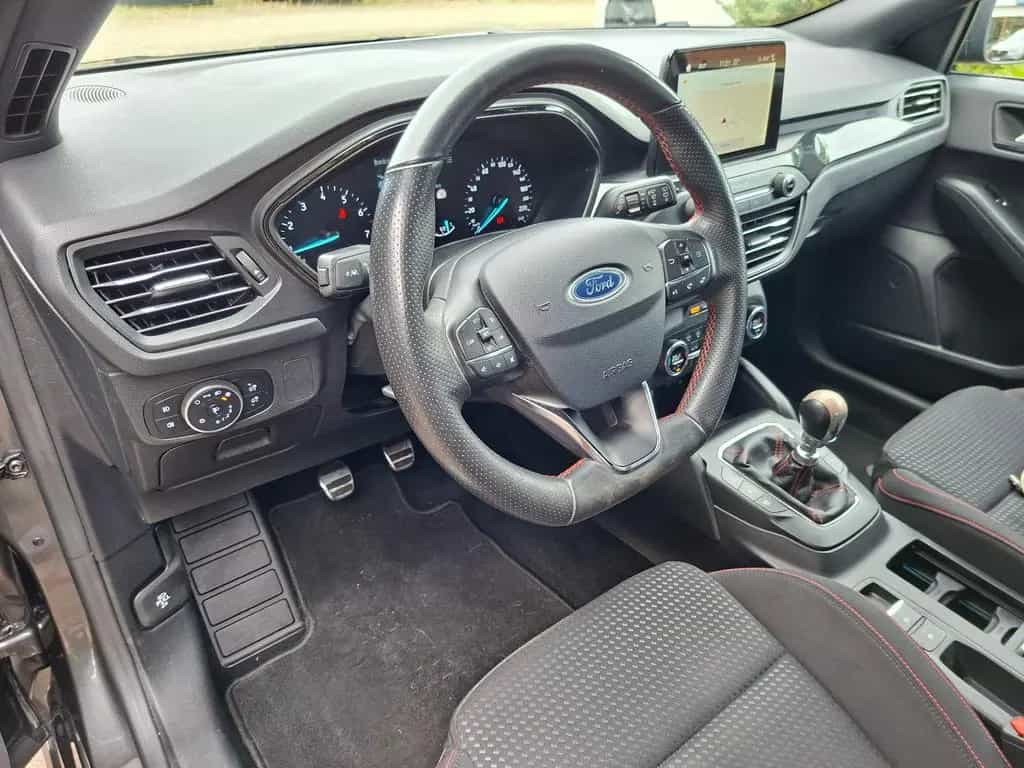 Ford Focus Lim. ST-Line+KLIMAAUTO+NAVI+FSHZ+SHZ+AHK+ 09/2018-photo-3