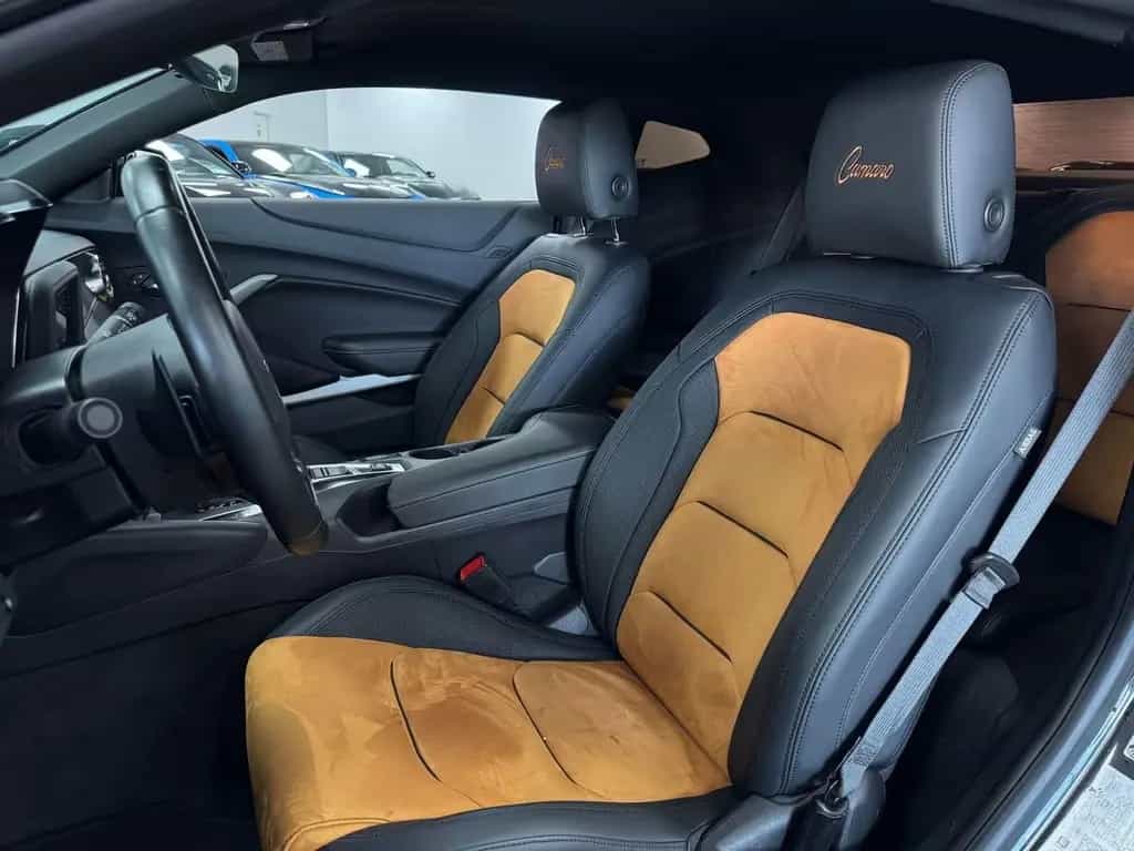 Chevrolet Camaro 2,0l Turbo *AUT / LEDER* 04/2023-photo-11