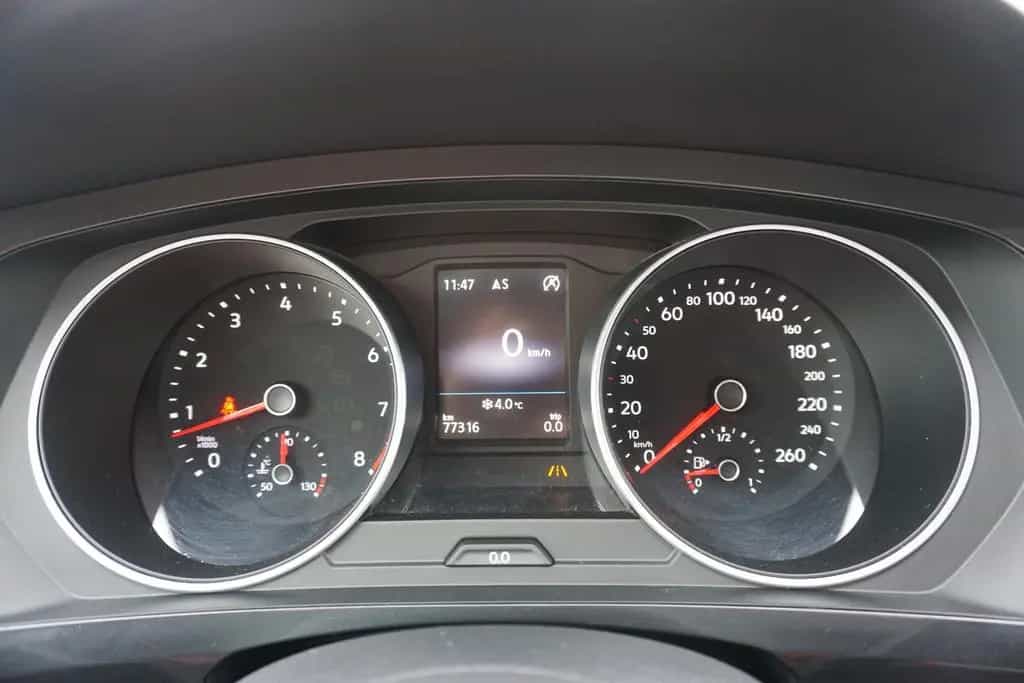 Volkswagen Tiguan 1.4 TSI LED Panorama Standheizung PDC USB 04/2018-photo-16