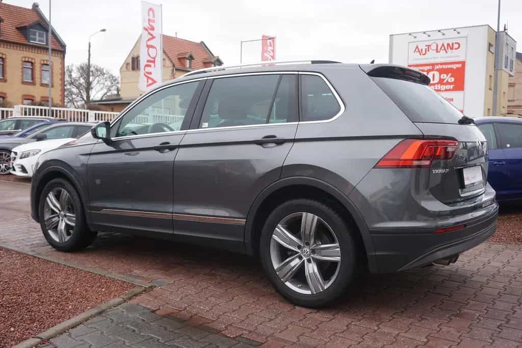 Volkswagen Tiguan 1.4 TSI LED Panorama Standheizung PDC USB 04/2018-photo-2