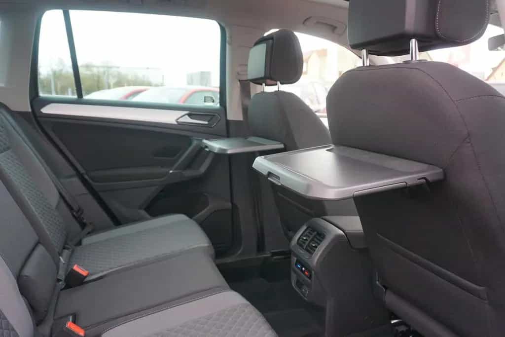 Volkswagen Tiguan 1.4 TSI LED Panorama Standheizung PDC USB 04/2018-photo-31