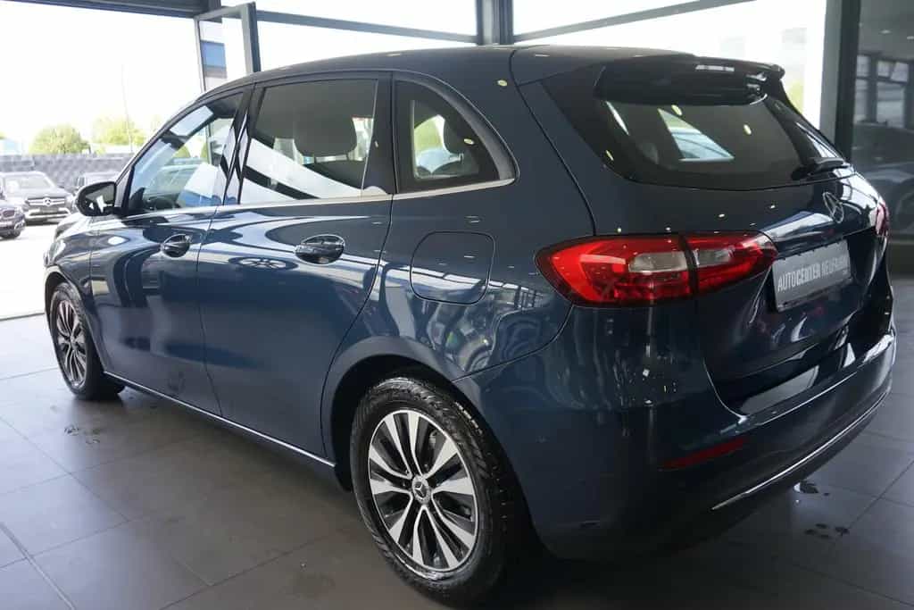 Mercedes-Benz B 180 d MBUX+NAVI+KEYLESS GO+TEMPOMAT+RÜCKFAHRKAM 05/2020-photo-4