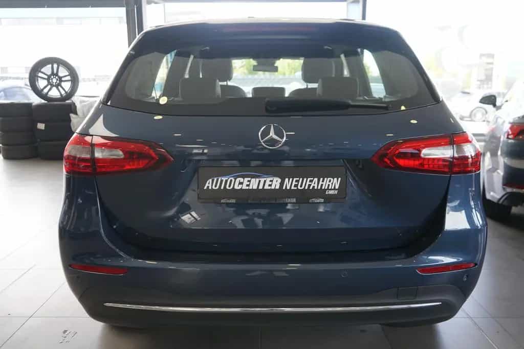 Mercedes-Benz B 180 d MBUX+NAVI+KEYLESS GO+TEMPOMAT+RÜCKFAHRKAM 05/2020-photo-5