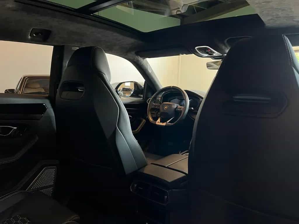 Lamborghini Urus 4.0 V8 Autom.-23"-PANO-B&O-MWST.-GARANTIE- 06/2022-photo-16