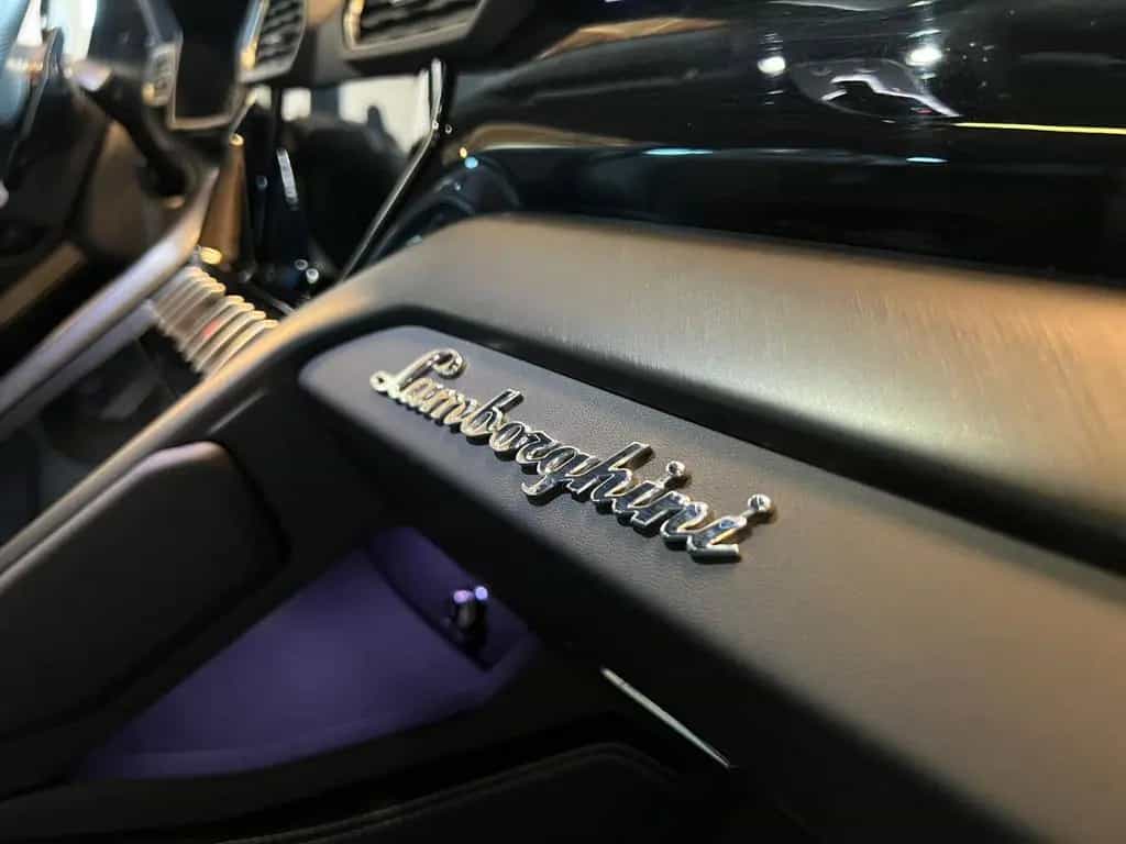 Lamborghini Urus 4.0 V8 Autom.-23"-PANO-B&O-MWST.-GARANTIE- 06/2022-photo-18