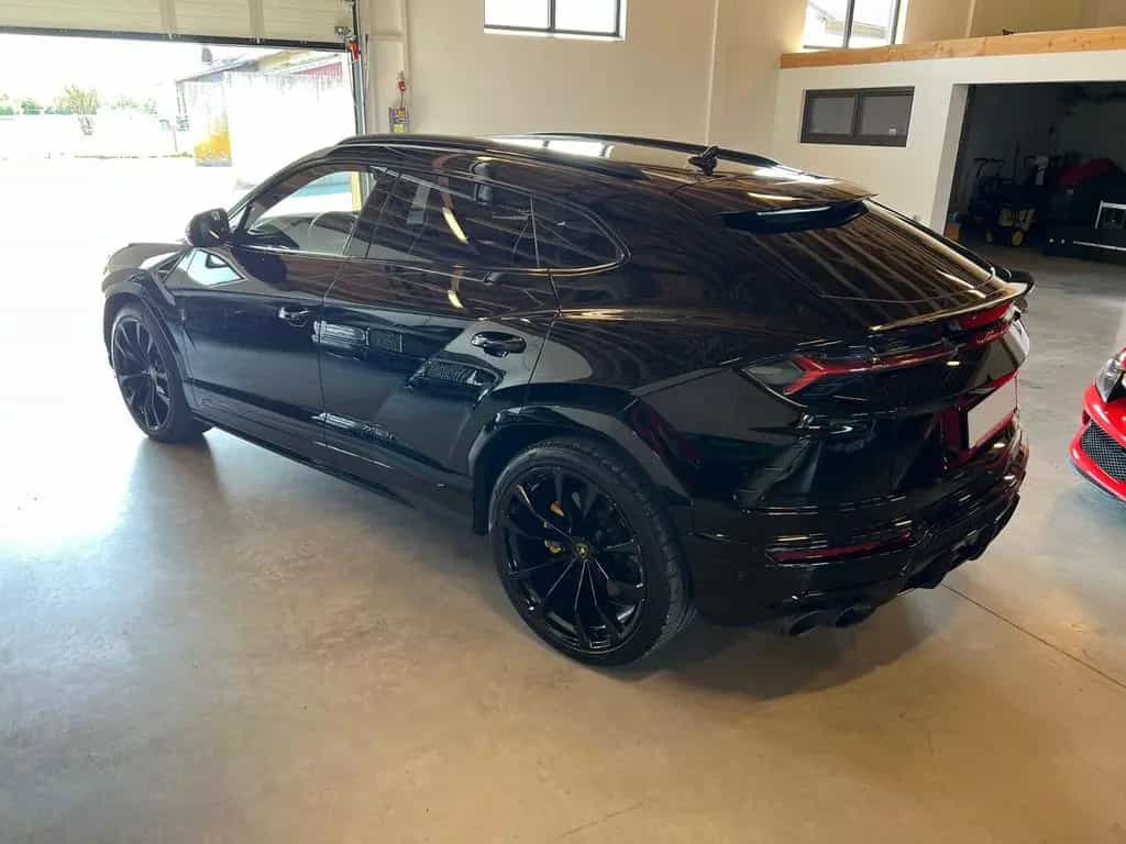 Lamborghini Urus 4.0 V8 Autom.-23"-PANO-B&O-MWST.-GARANTIE- 06/2022-photo-4