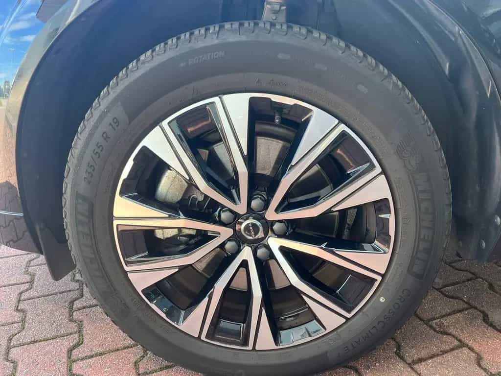 Volvo XC60 B4 D Plus Dark Auto 01/2024-photo-5