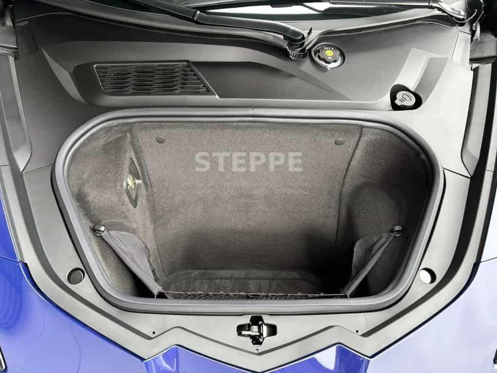 Corvette C8 Stingray Coupe 2025 3LT EUModell STEPPE null-photo-17