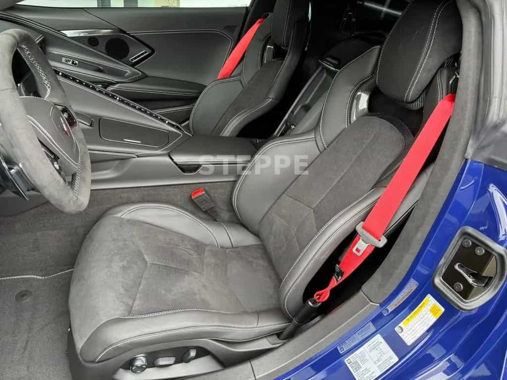 Corvette C8 Stingray Coupe 2025 3LT EUModell STEPPE null-photo-6