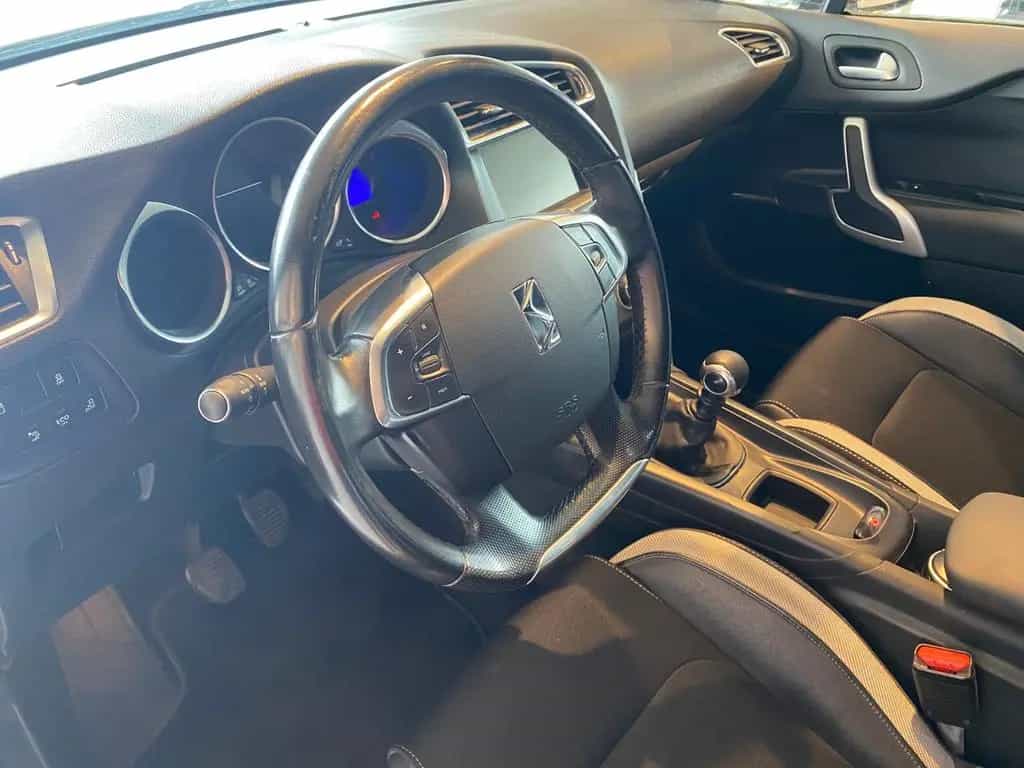 Citroën DS4 1.2 PureTech 130 Chic 04/2015-photo-7