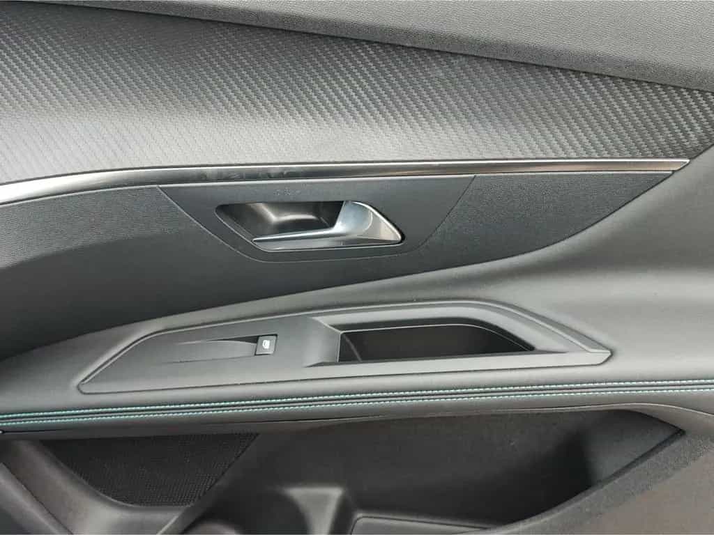 Peugeot 3008 Allure Pack 1.2 130 Navi Rückfahrkamera LED 06/2024-photo-7