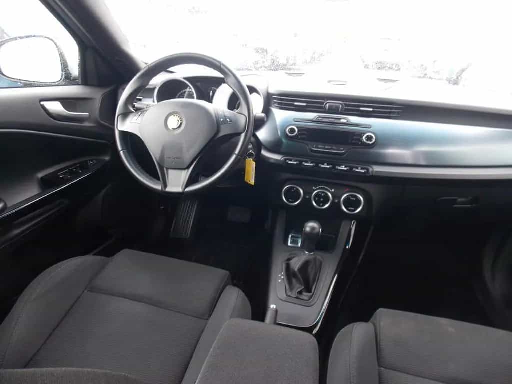 Alfa Romeo Giulietta Turismo Automatik aus 1.Hand/HU NEU 01/2014-photo-10