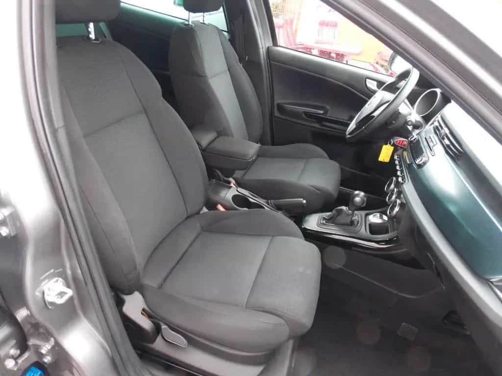 Alfa Romeo Giulietta Turismo Automatik aus 1.Hand/HU NEU 01/2014-photo-11