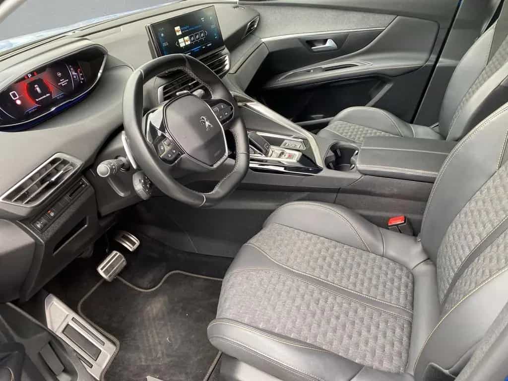 Peugeot 3008 Roadtrip 1.2 PT 130 *Navi Digitales Cockpit 03/2022-photo-11