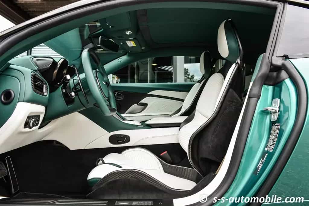 Aston Martin DBS 770 Ultimate Titanium Abgas Lightweight Seat 06/2024-photo-16
