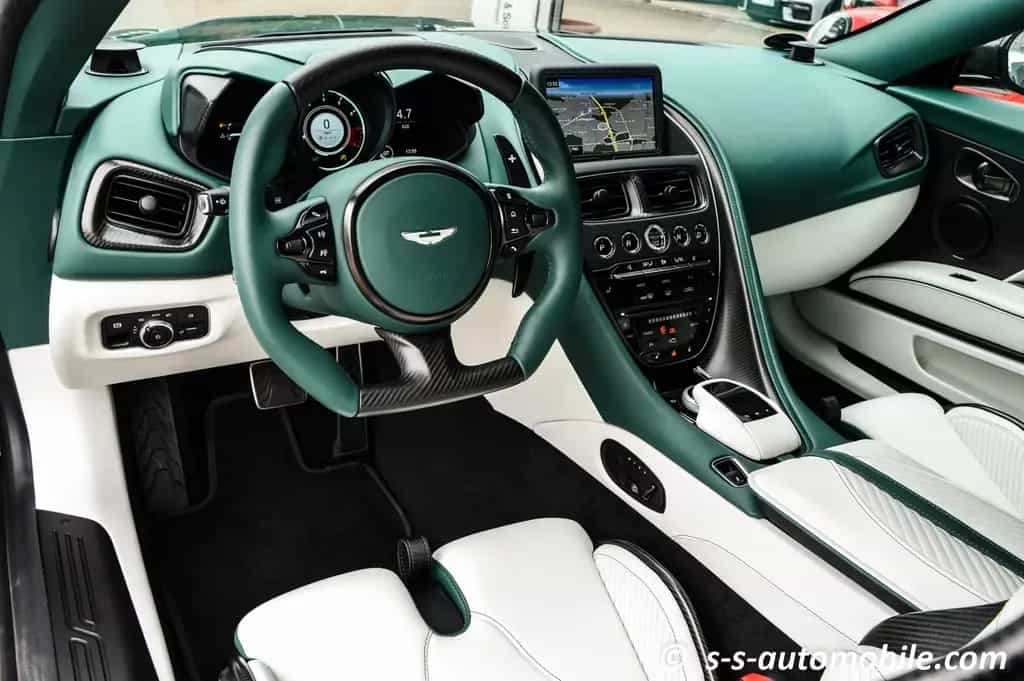 Aston Martin DBS 770 Ultimate Titanium Abgas Lightweight Seat 06/2024-photo-20