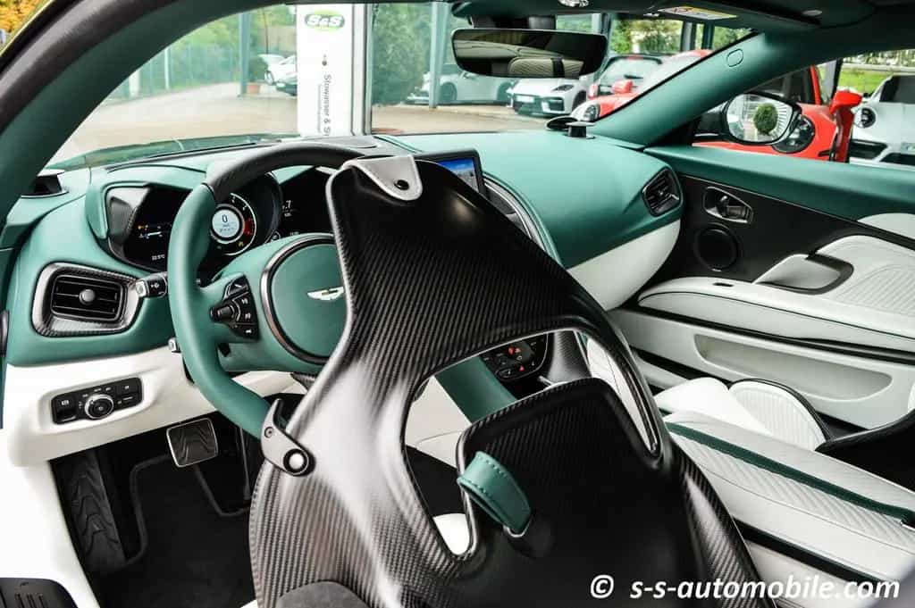 Aston Martin DBS 770 Ultimate Titanium Abgas Lightweight Seat 06/2024-photo-24