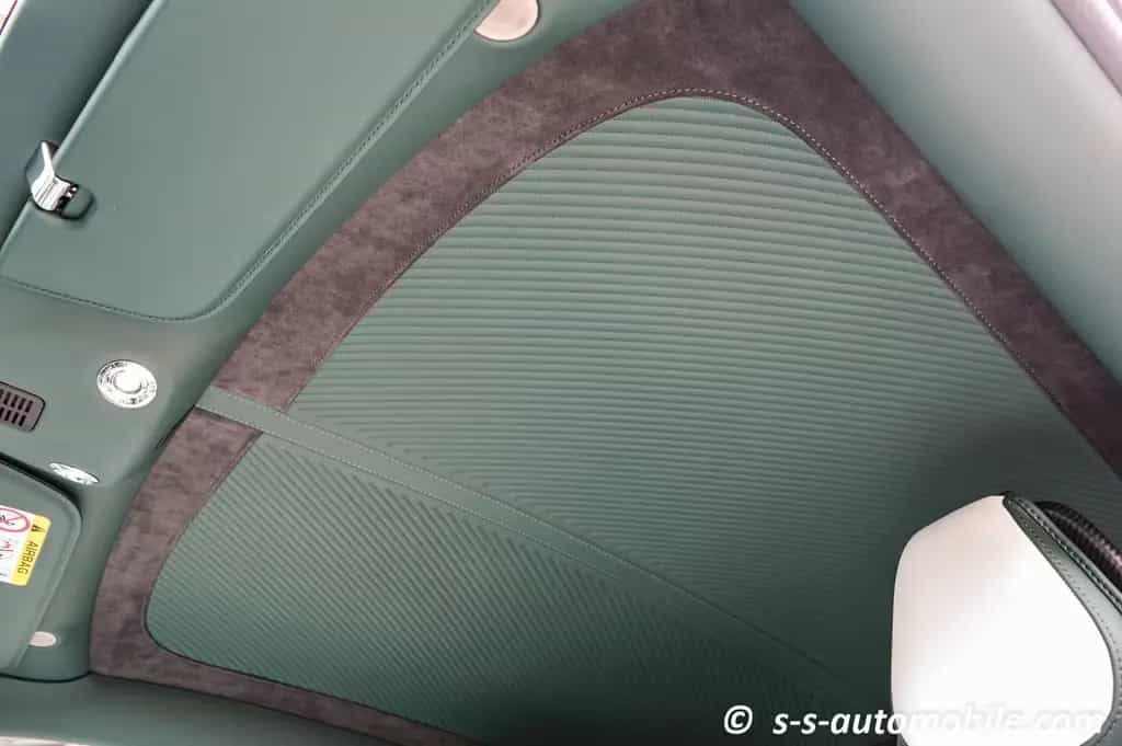 Aston Martin DBS 770 Ultimate Titanium Abgas Lightweight Seat 06/2024-photo-28