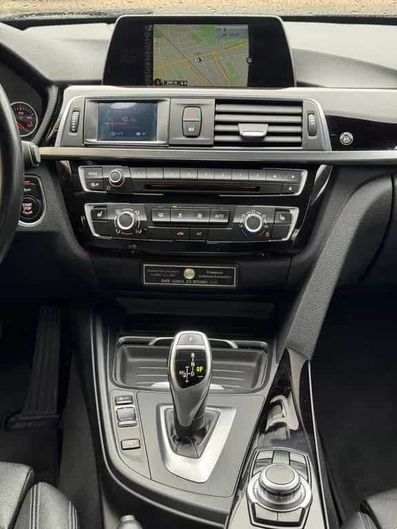 ALPINA D3 3.0 Biturbo Lim Aut. Navi*LED*Schiebedach*SHZ 10/2015-photo-9