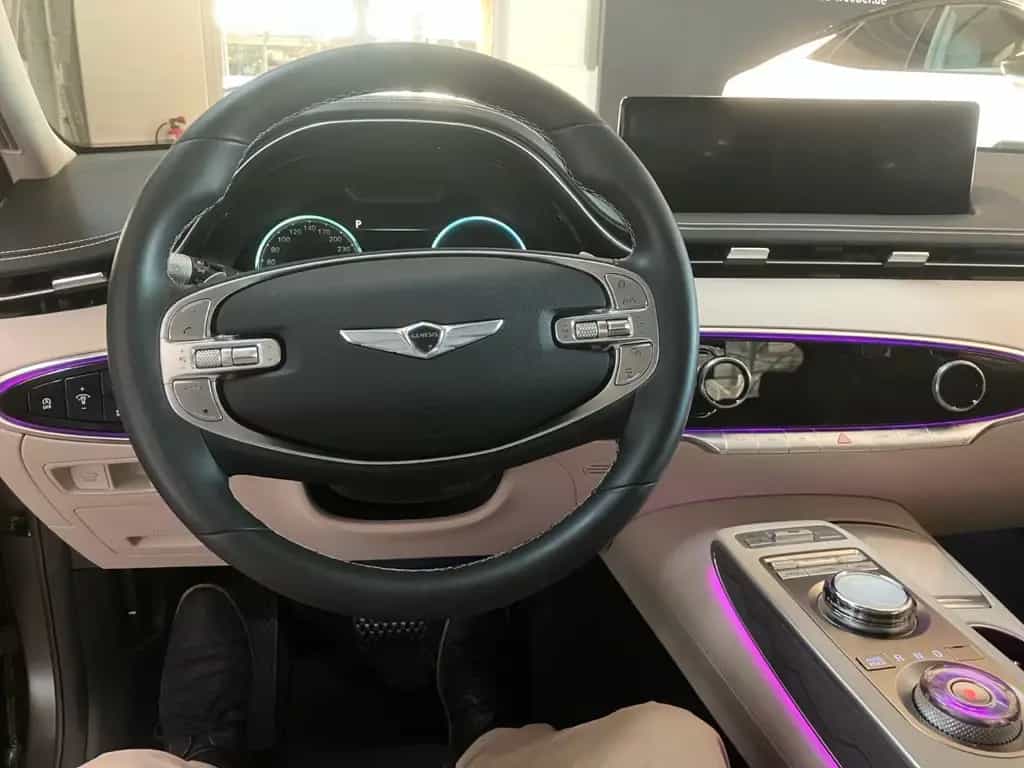 Genesis GV70 Luxury 4WD LED LEDER KAMERA PDC NAVI ALU 10/2023-photo-10