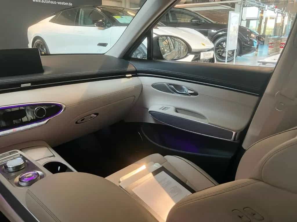 Genesis GV70 Luxury 4WD LED LEDER KAMERA PDC NAVI ALU 10/2023-photo-12