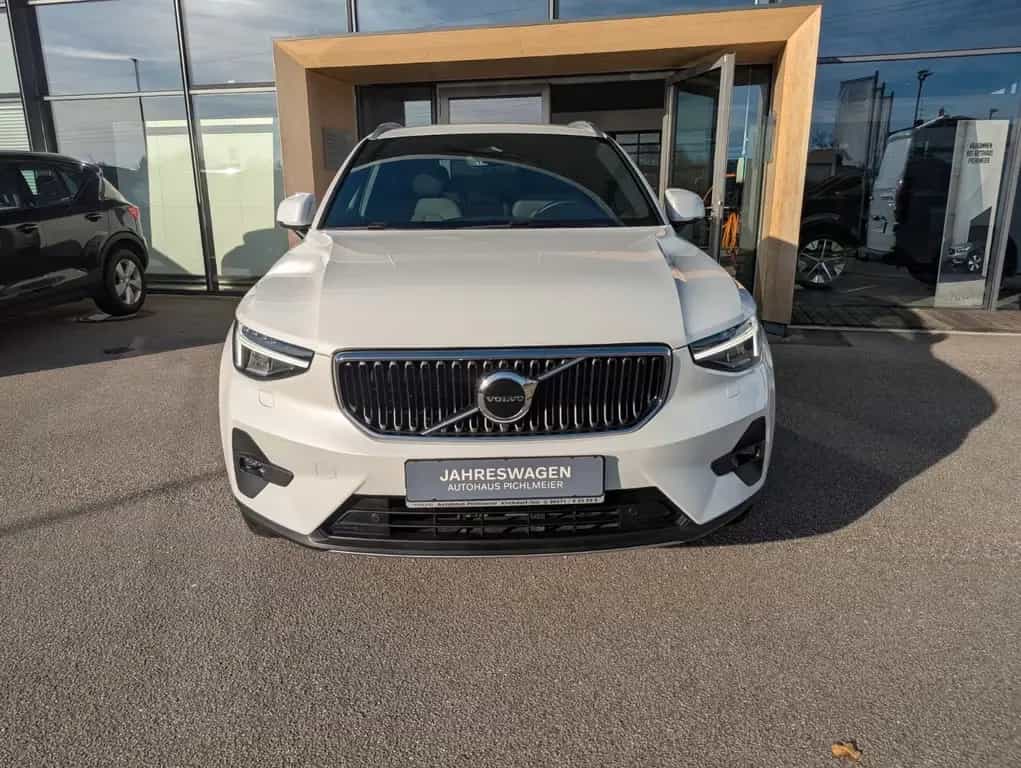 Volvo XC40 XC 40 B3 Core +AHK 03/2024-photo-1