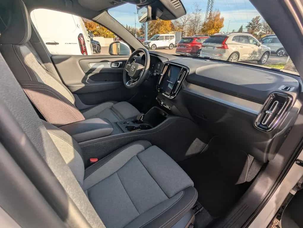 Volvo XC40 XC 40 B3 Core +AHK 03/2024-photo-16