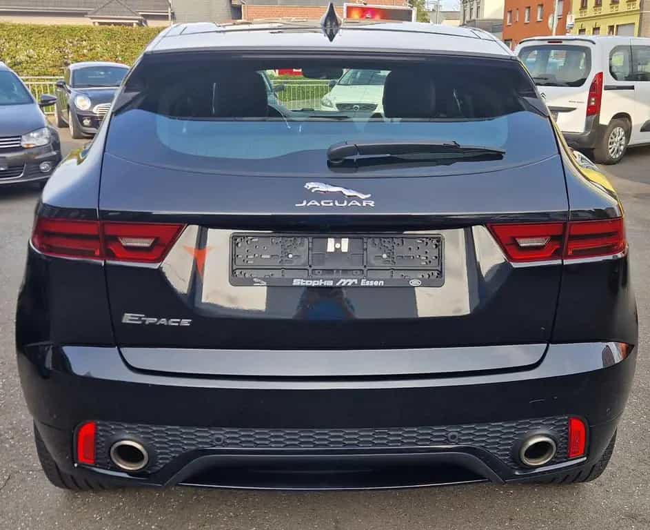 Jaguar E-Pace First Edition AWD Leder+Navi+LED 03/2018-photo-3