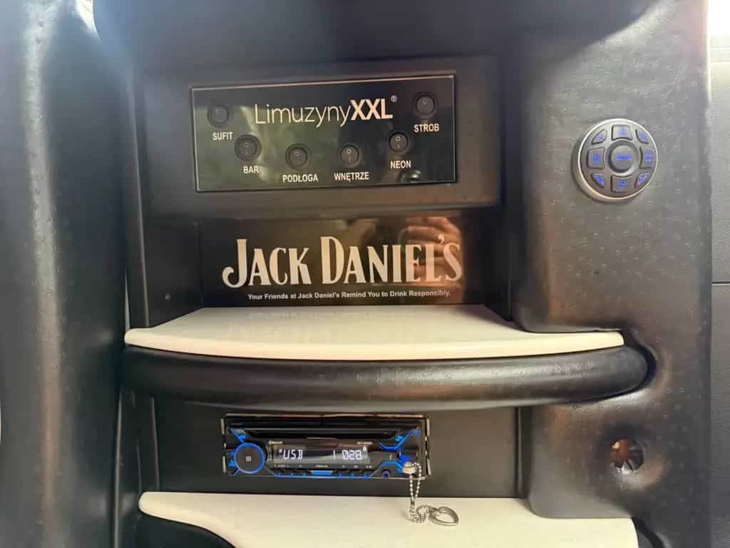 Hummer H3 5.3 V8 Limousine in perfect condition 01/2009-photo-10