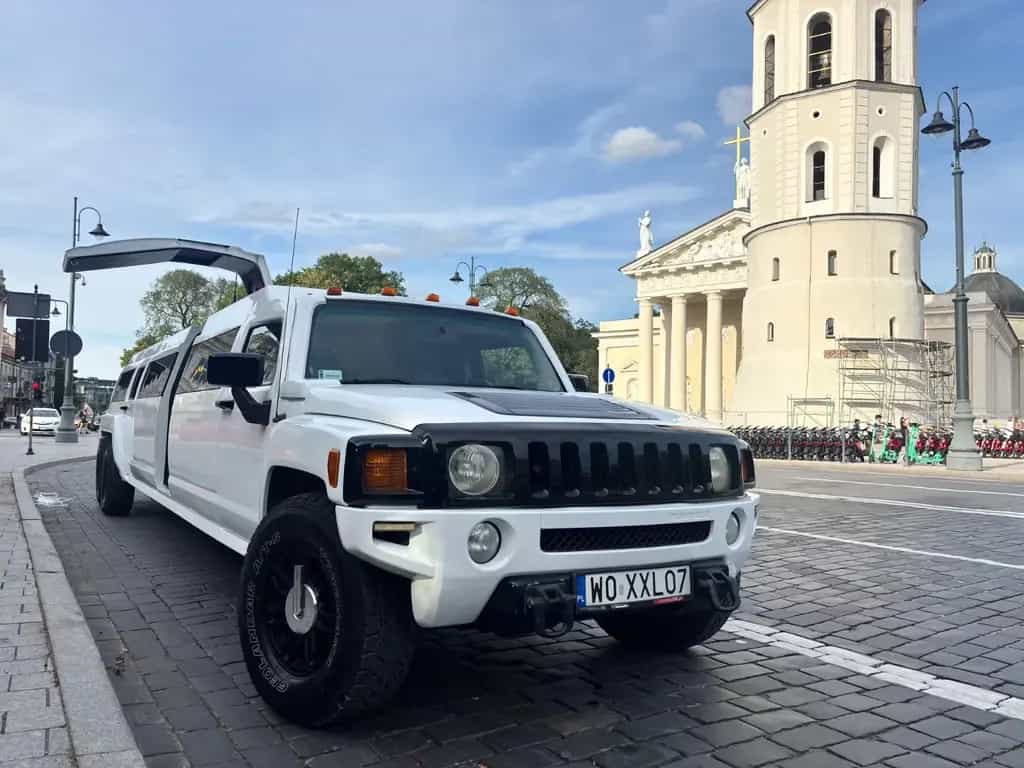 Hummer H3 5.3 V8 Limousine in perfect condition 01/2009-photo-14