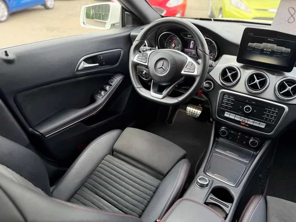 Mercedes-Benz CLA-Class 200 Shooting Brake AMG LED Automatik 09/2016-photo-20